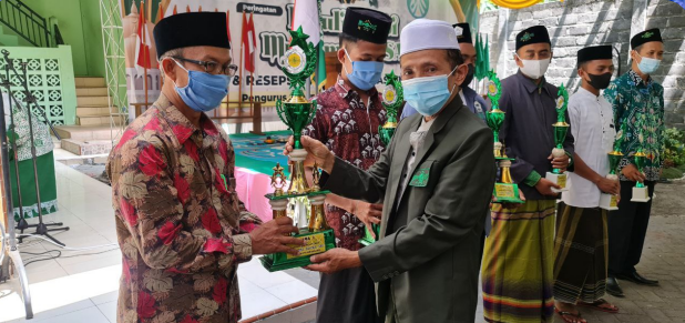 Pondok Darut Tauhid PZH Genggong Raih Juara I Lomba Adiwiyata Pesantren 🏆🌿